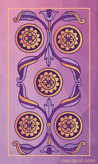خمسة من النقود